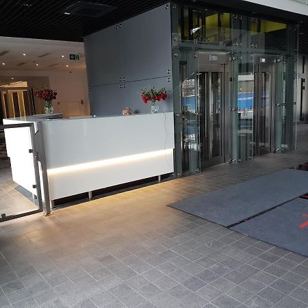 פוזנן Apartament Towarowa 37 מראה חיצוני תמונה