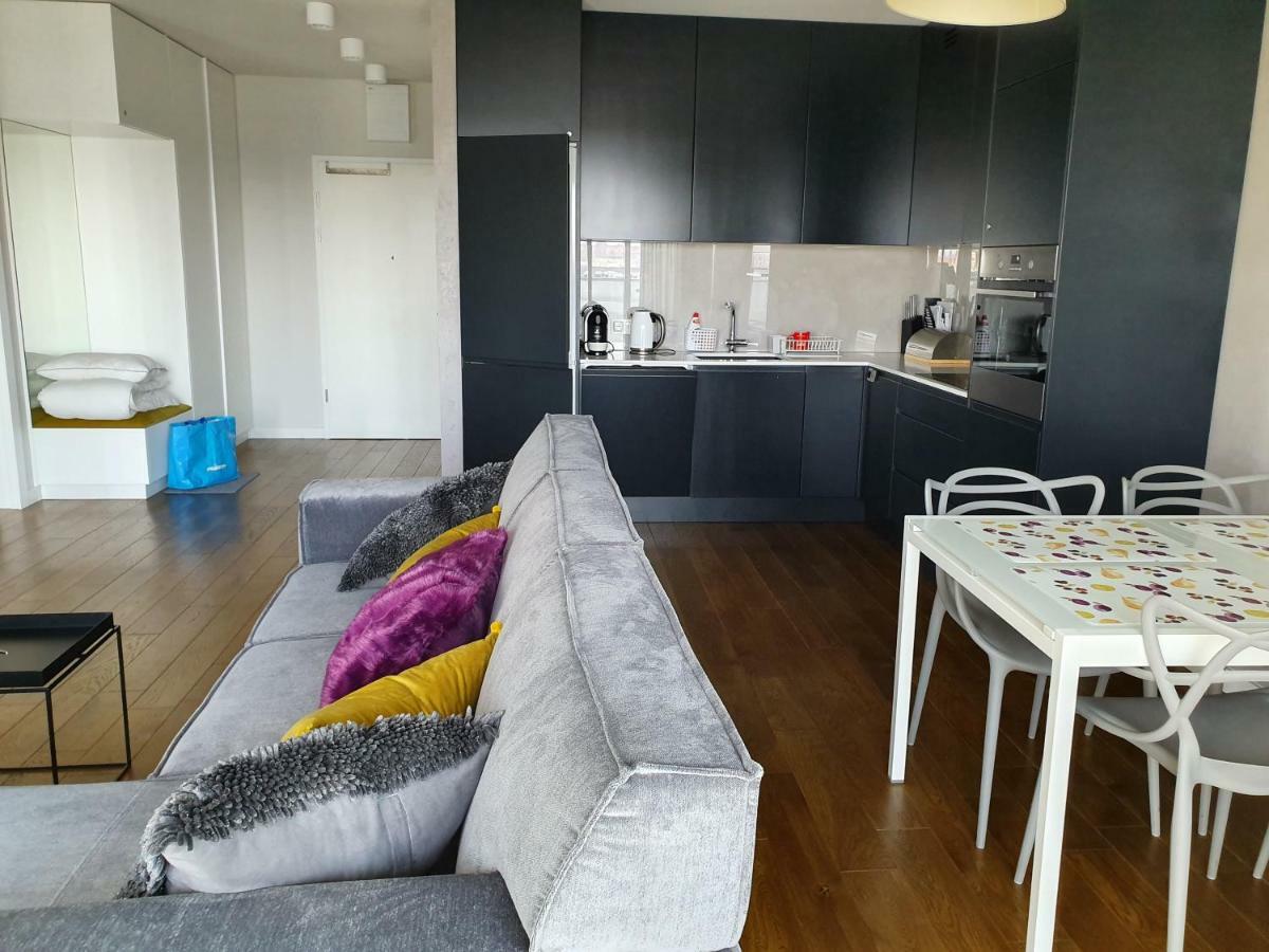פוזנן Apartament Towarowa 37 מראה חיצוני תמונה