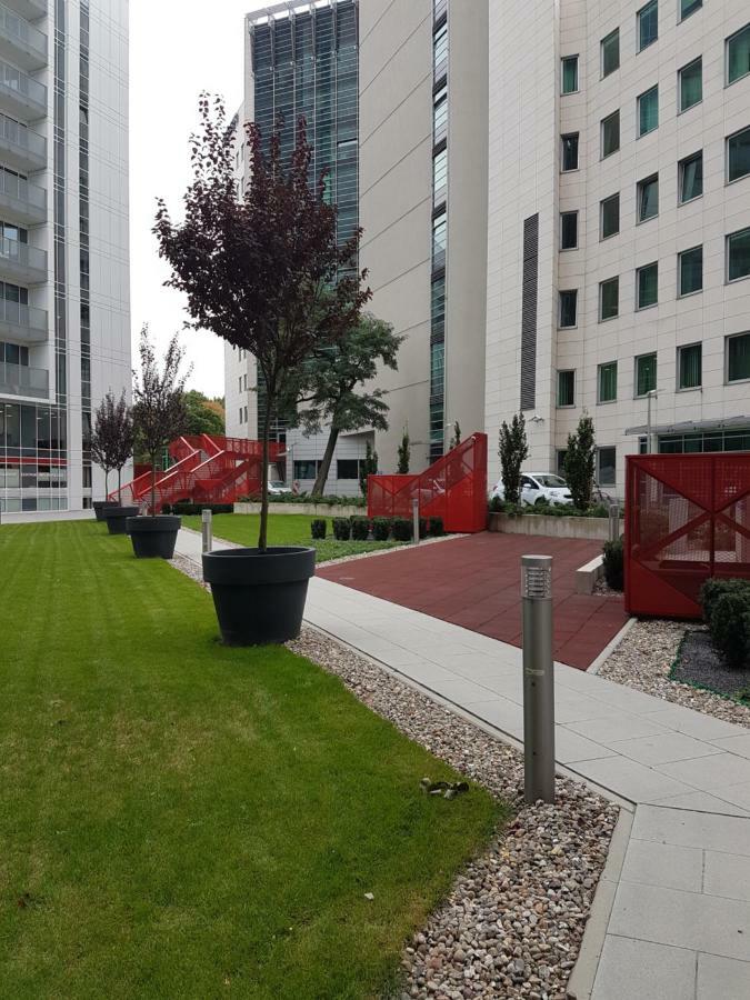 פוזנן Apartament Towarowa 37 מראה חיצוני תמונה